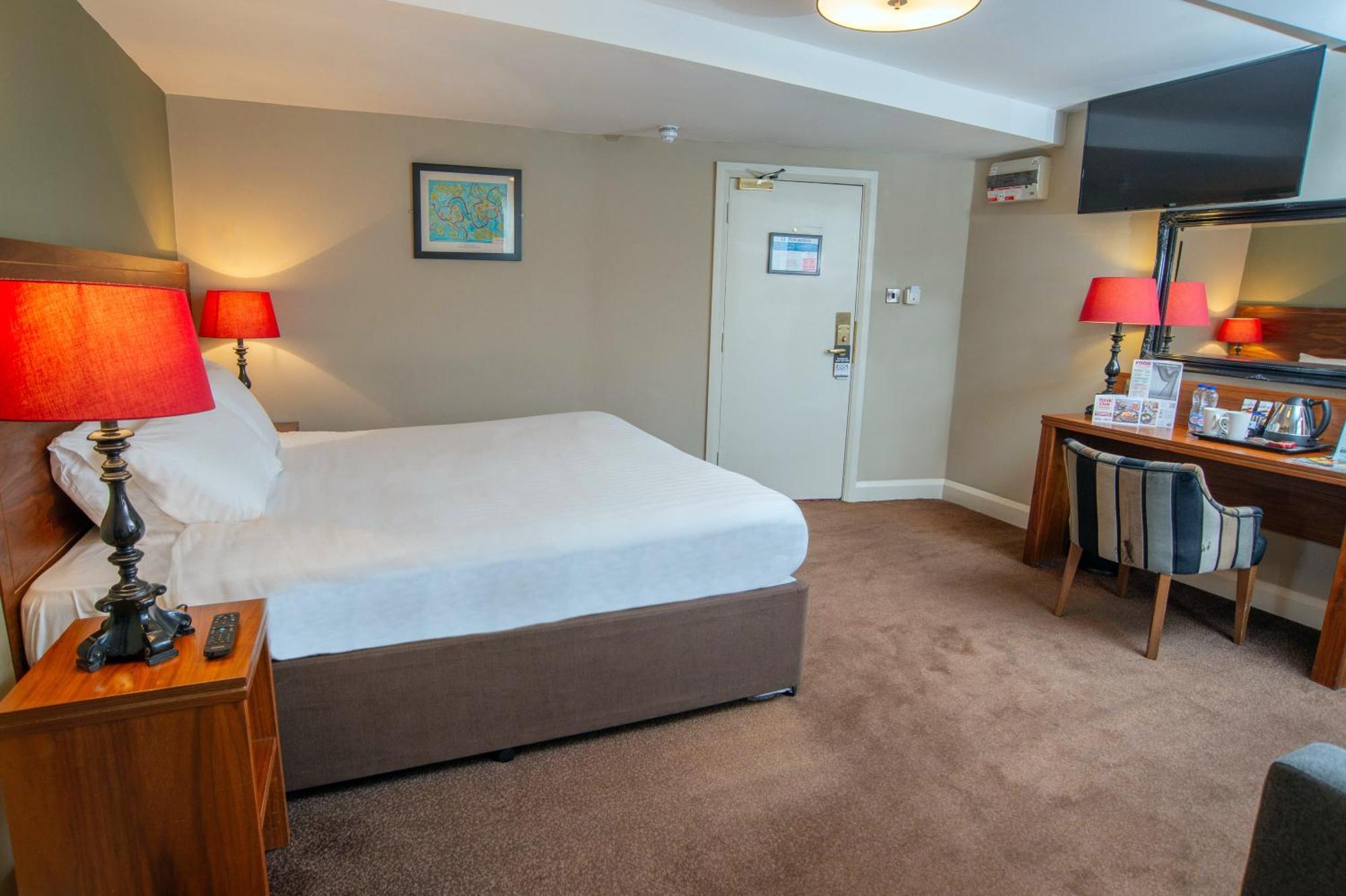The Shrewsbury Hotel Wetherspoon Exteriér fotografie