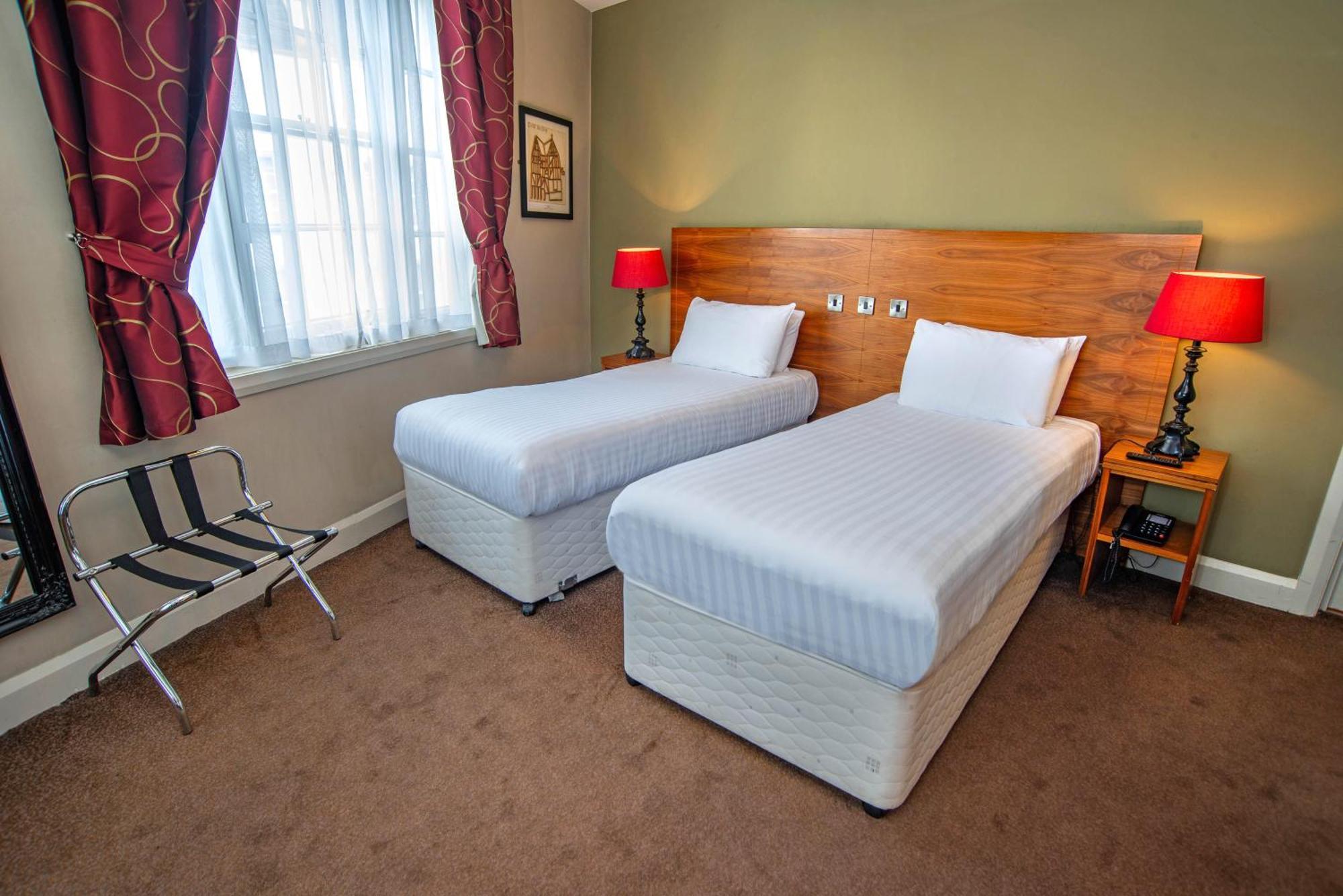 The Shrewsbury Hotel Wetherspoon Exteriér fotografie