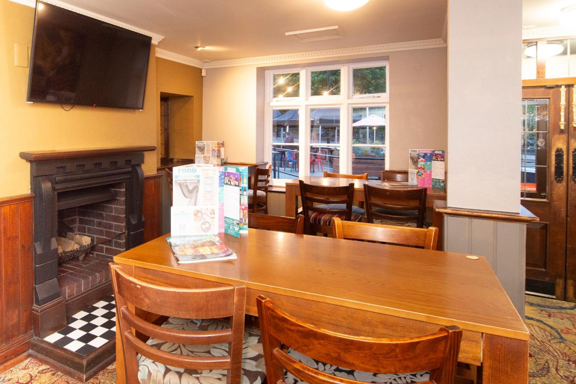 The Shrewsbury Hotel Wetherspoon Exteriér fotografie