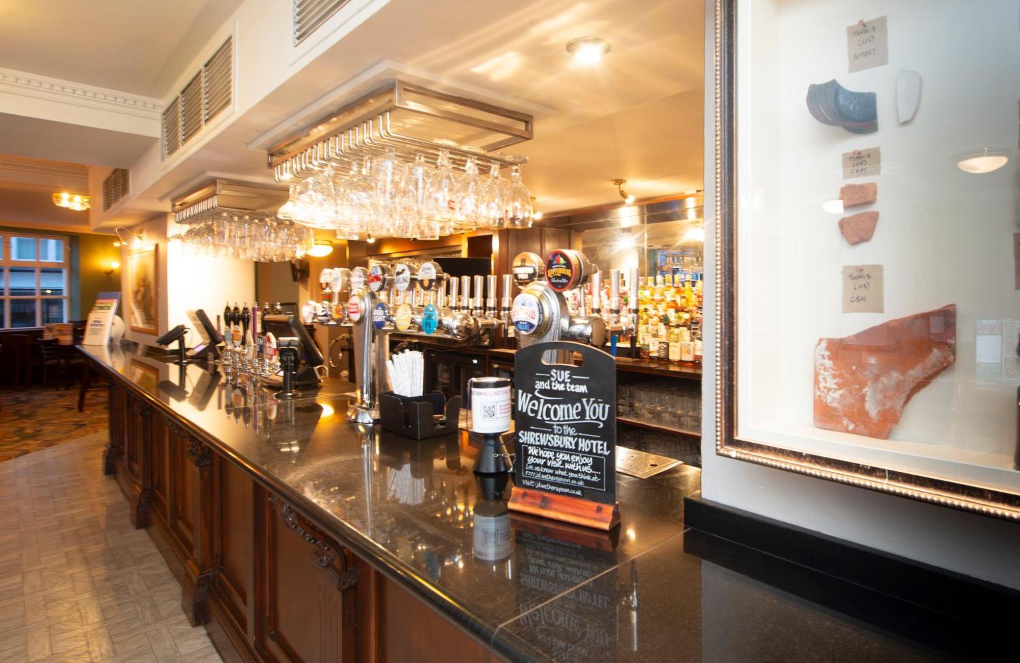 The Shrewsbury Hotel Wetherspoon Exteriér fotografie