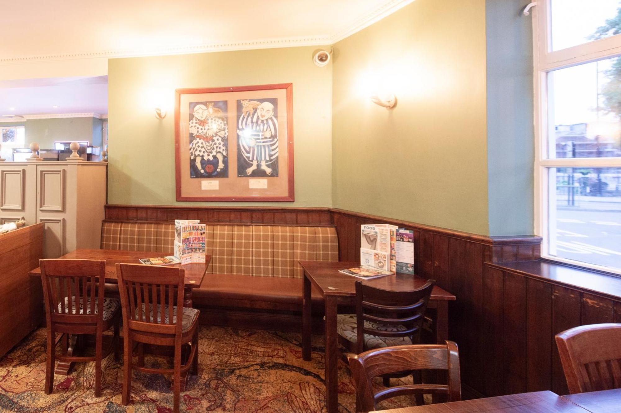 The Shrewsbury Hotel Wetherspoon Exteriér fotografie