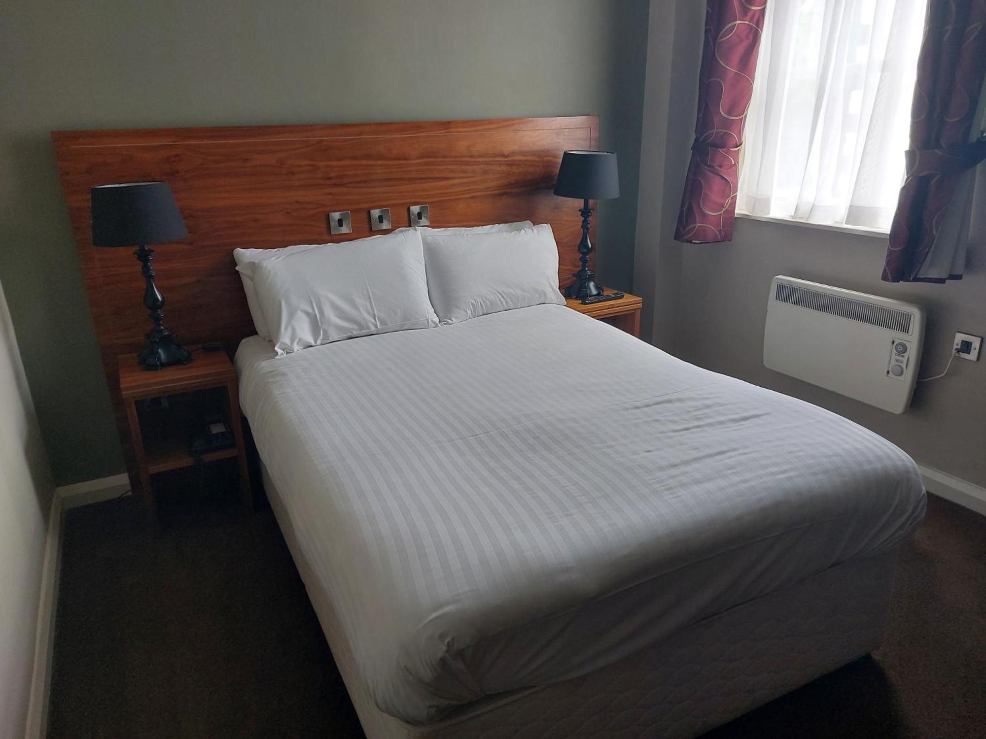The Shrewsbury Hotel Wetherspoon Exteriér fotografie
