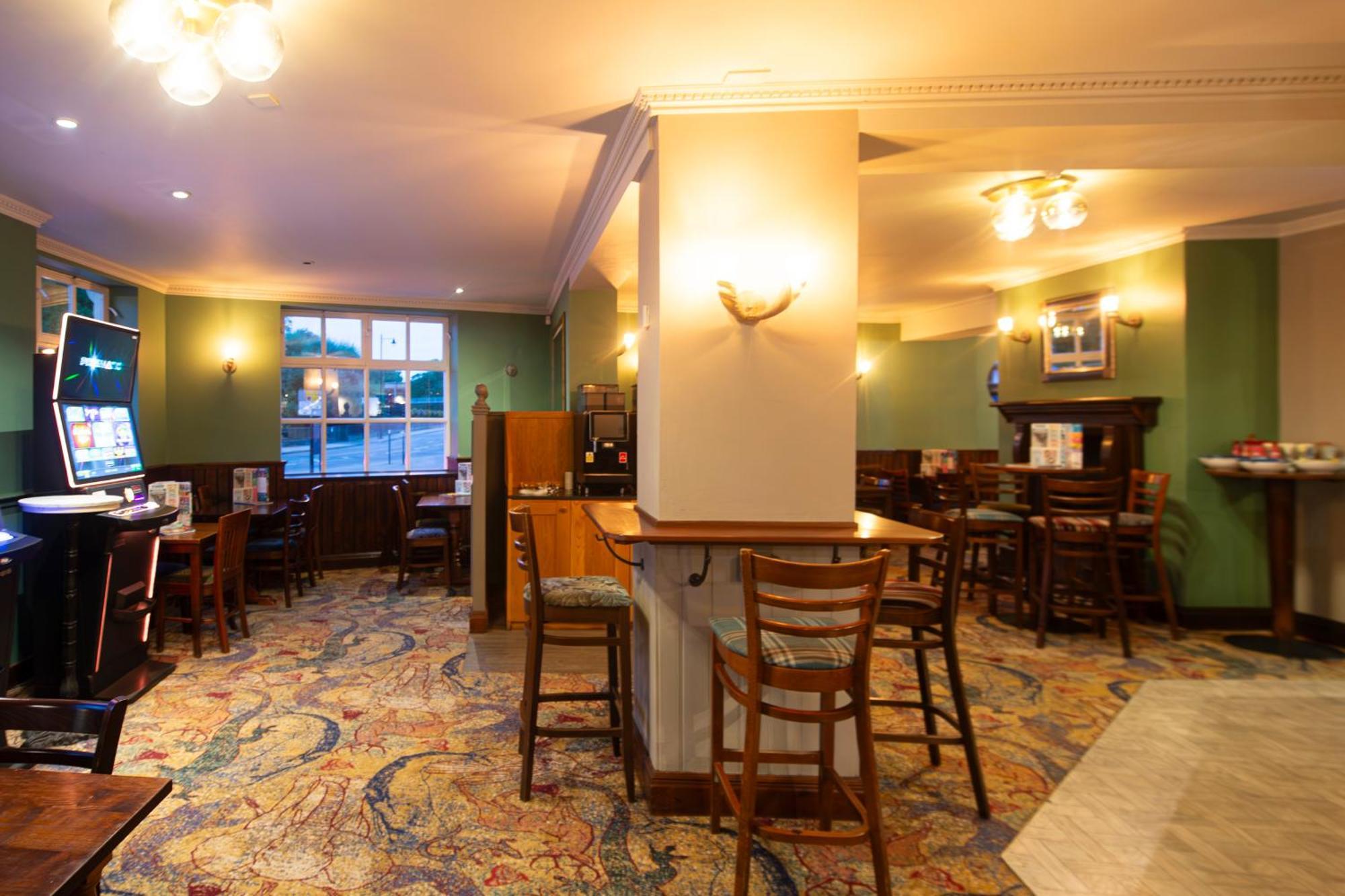 The Shrewsbury Hotel Wetherspoon Exteriér fotografie