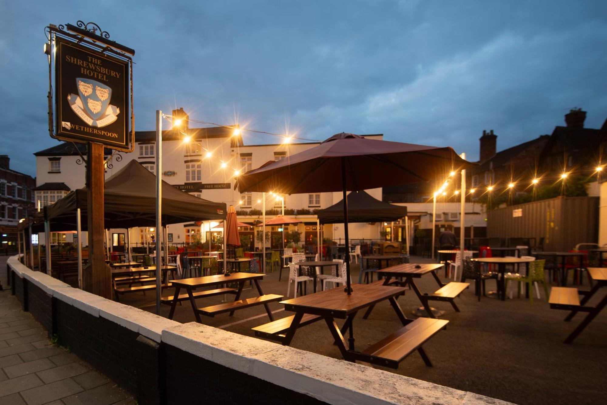 The Shrewsbury Hotel Wetherspoon Exteriér fotografie